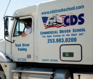 Student Backing Up CDS Truck | CDS Truck School, Auburn, WA 253-983-0200